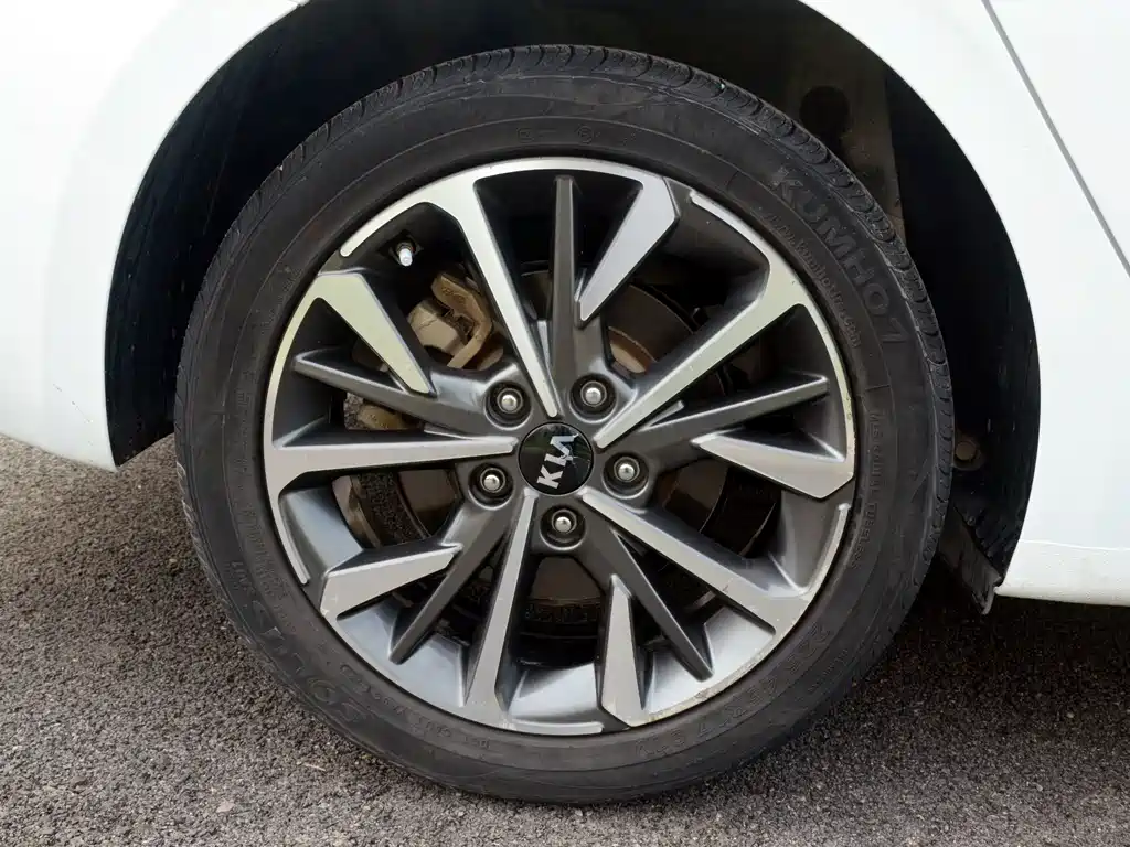 Kia K3 — фото 10