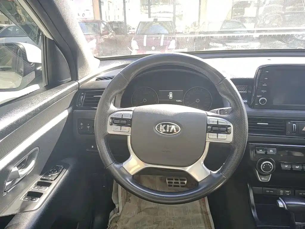 Kia KX7 — фото 11