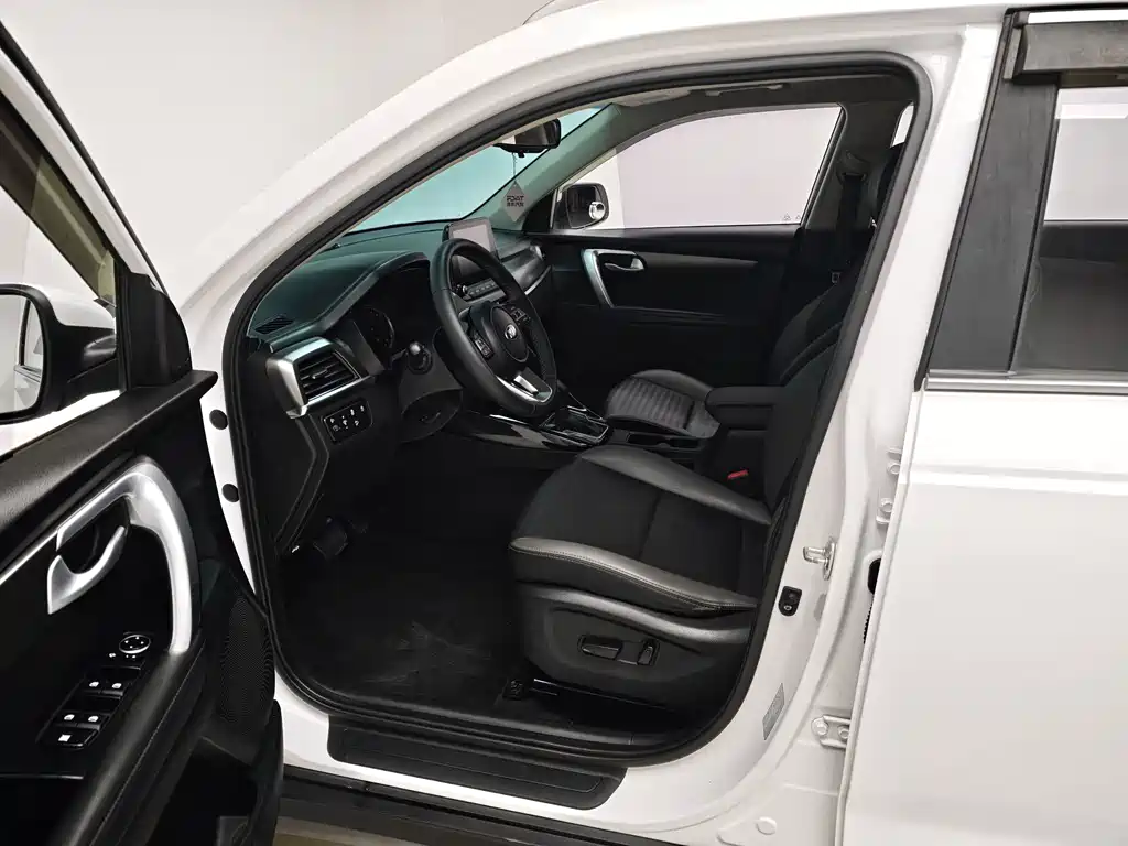 Kia Sportage — фото 14