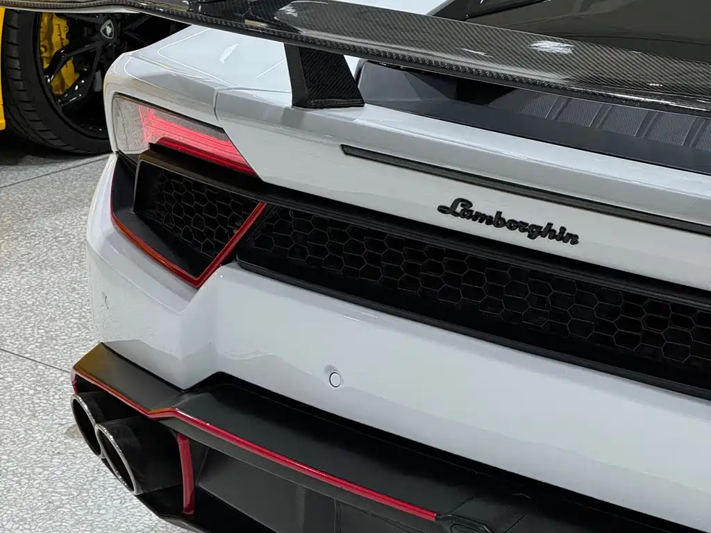Lamborghini Huracán — фото 11
