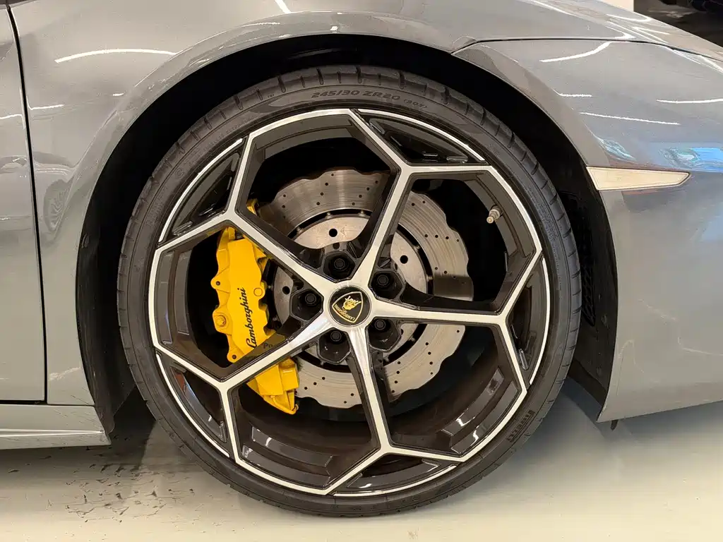 Lamborghini Huracán — фото 13
