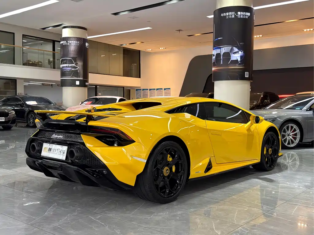 Lamborghini Huracán — фото 15