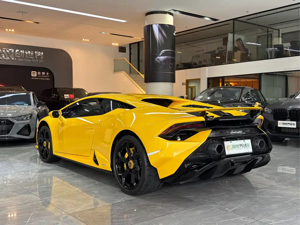 Lamborghini Huracán — фото 17