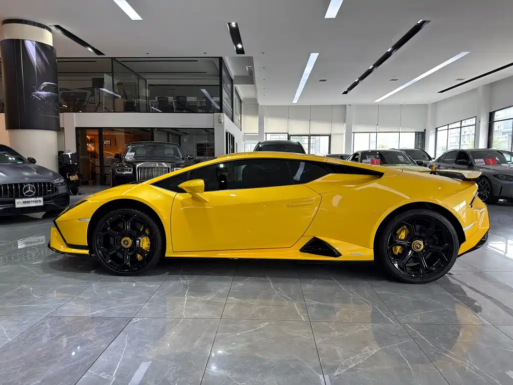 Lamborghini Huracán — фото 18
