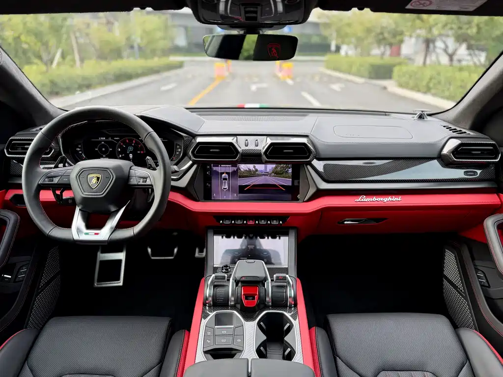 Lamborghini Urus SE — фото 17