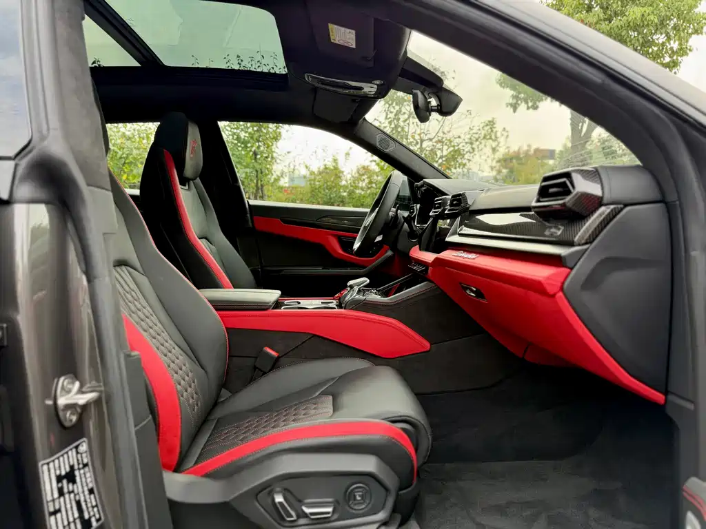 Lamborghini Urus SE — фото 19