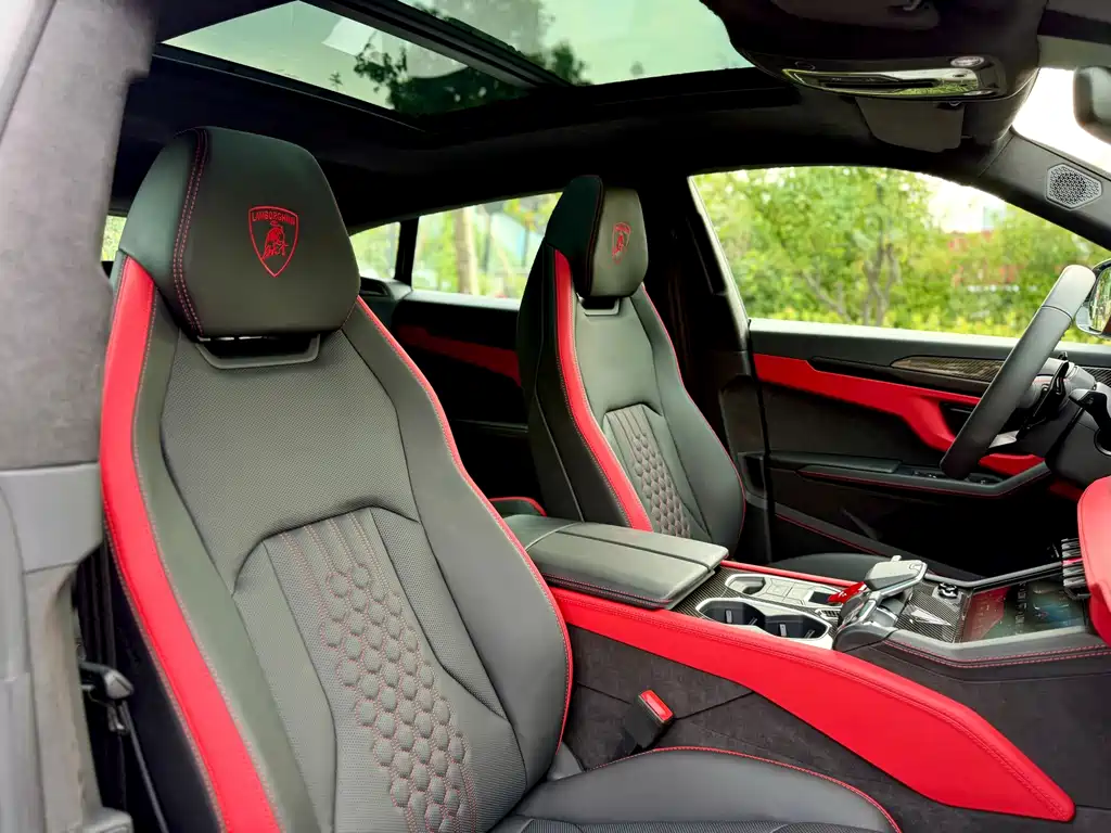 Lamborghini Urus SE — фото 20