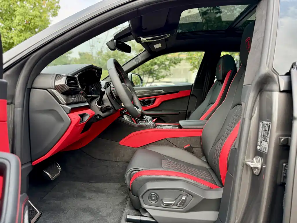 Lamborghini Urus SE — фото 9