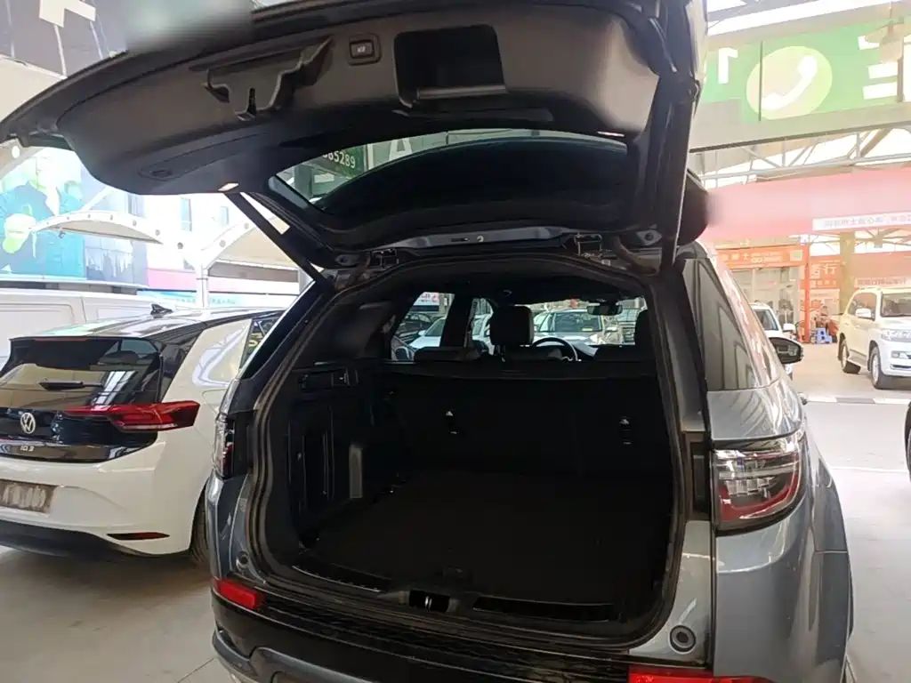 Land Rover Discovery Sport Hybrid — фото 19