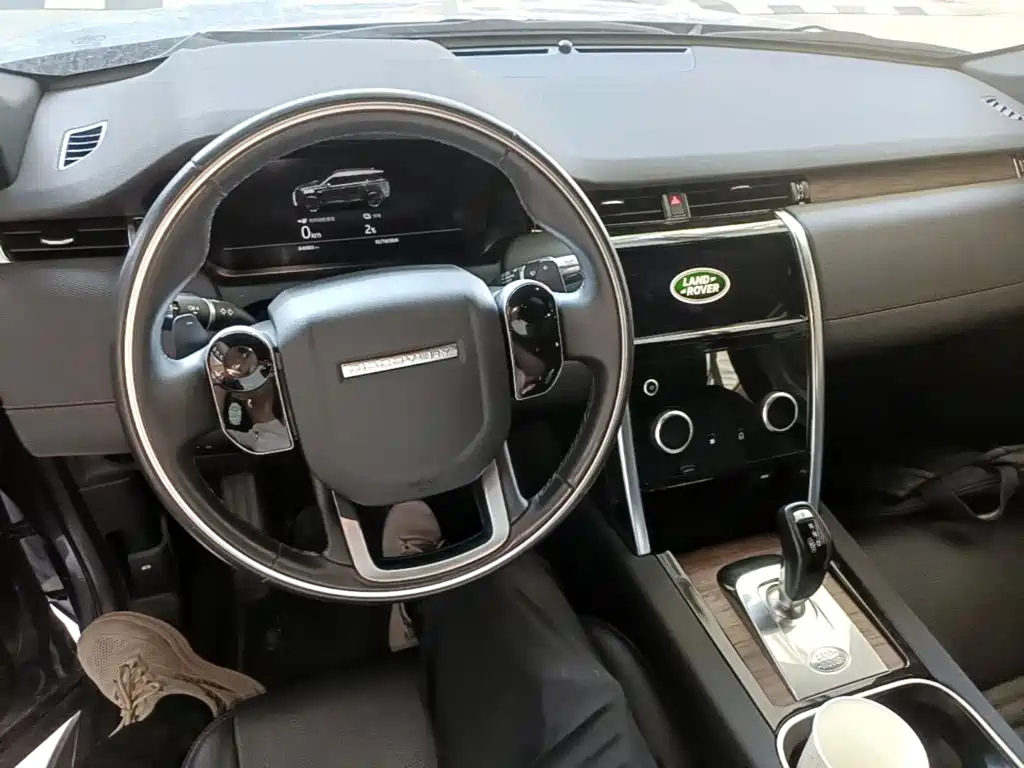 Land Rover Discovery Sport Hybrid — фото 10