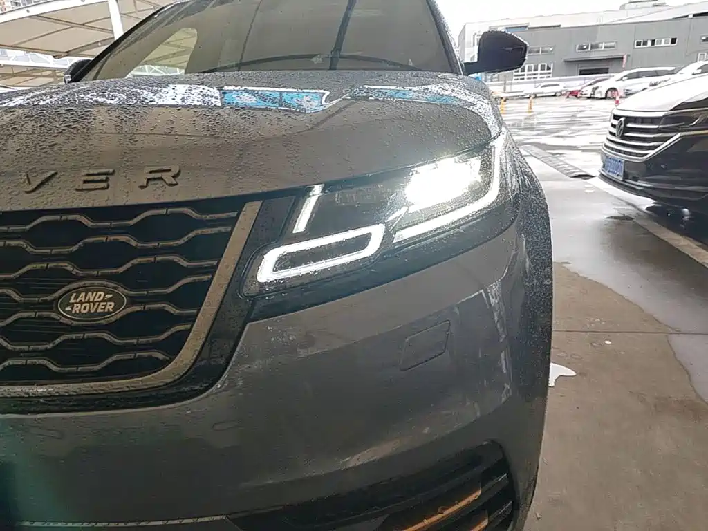 Land Rover Velar — фото 24