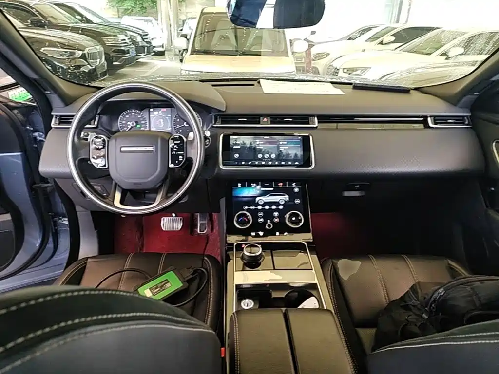 Land Rover Velar — фото 10