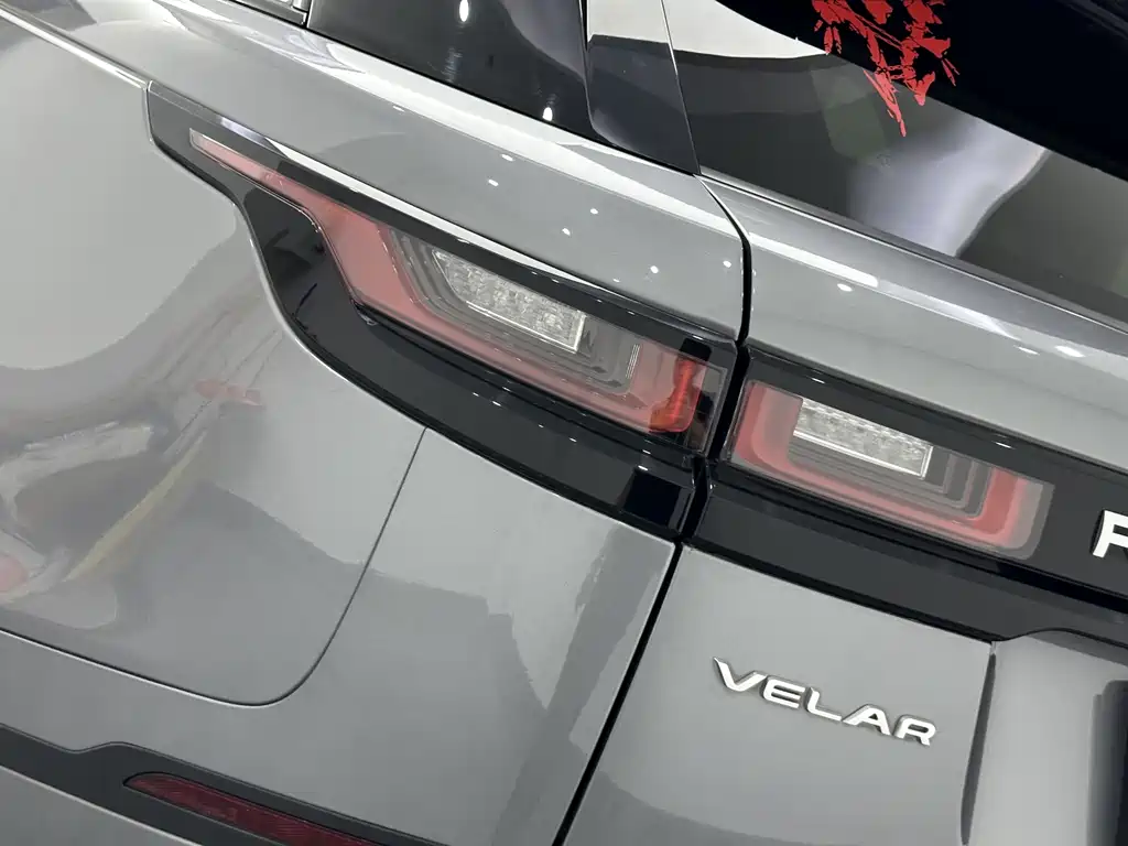 Land Rover Velar — фото 22