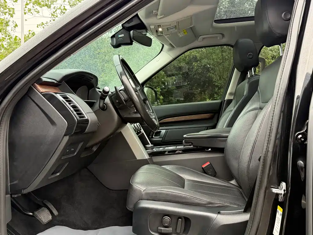 Land Rover Discovery — фото 11