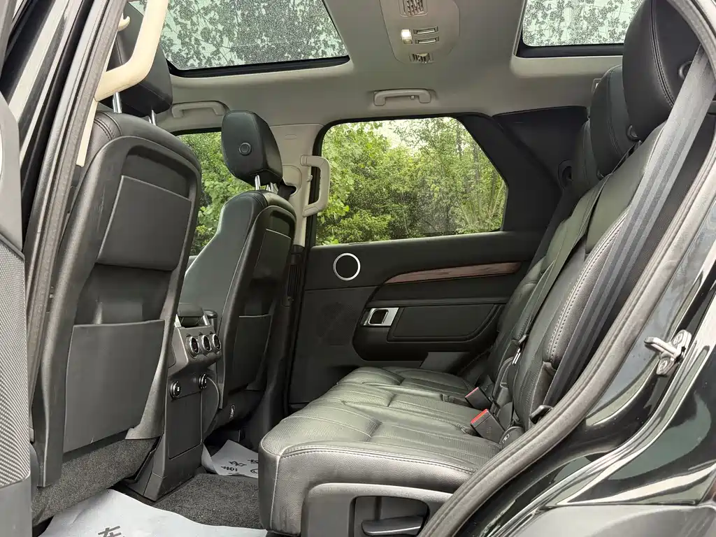Land Rover Discovery — фото 15