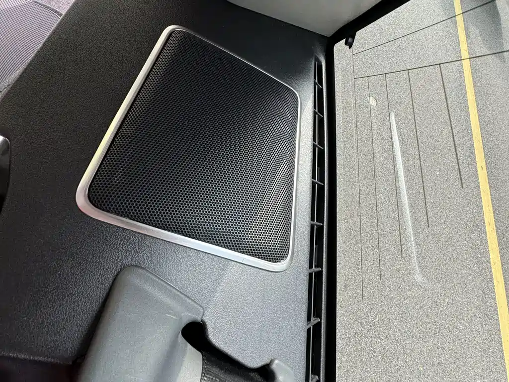 Land Rover Sport — фото 11