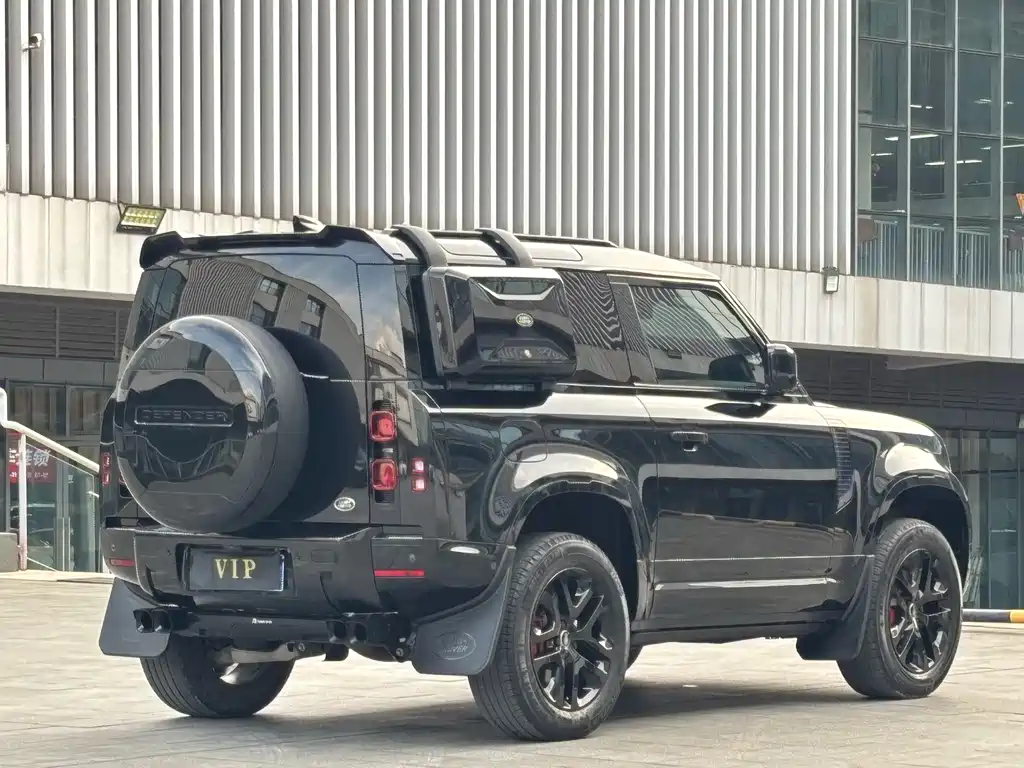 Land Rover Defender — фото 7