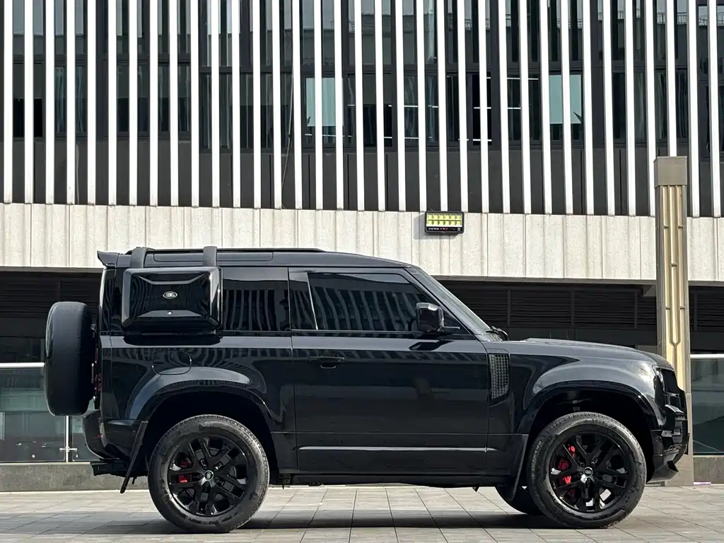 Land Rover Defender — фото 10