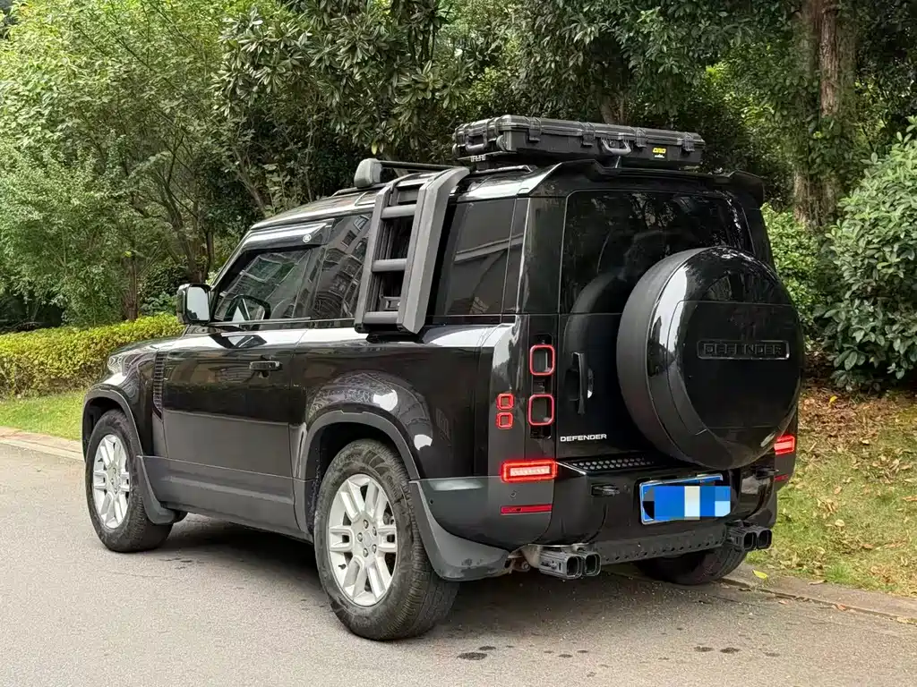 Land Rover Defender — фото 4