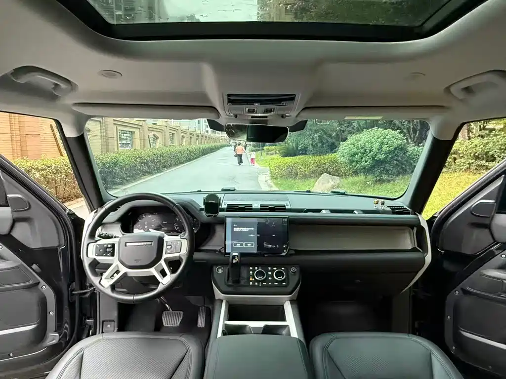 Land Rover Defender — фото 7