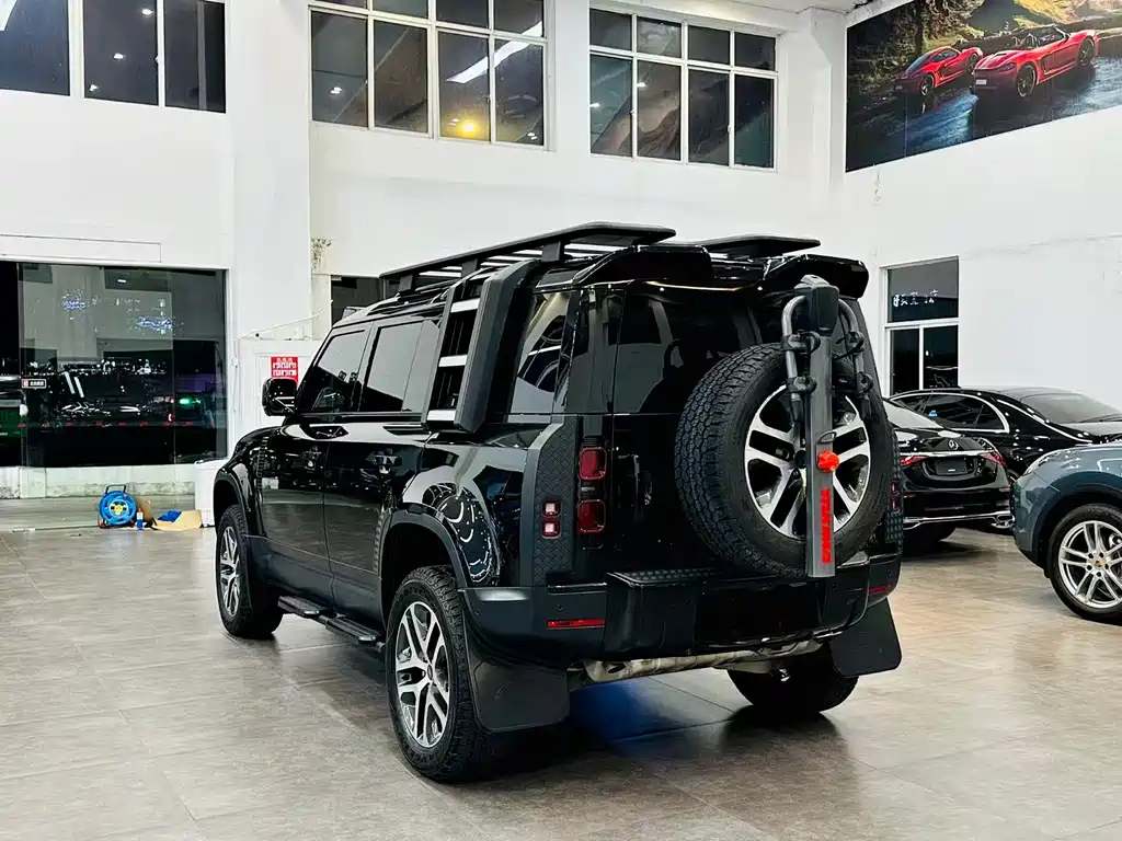 Land Rover Defender — фото 4