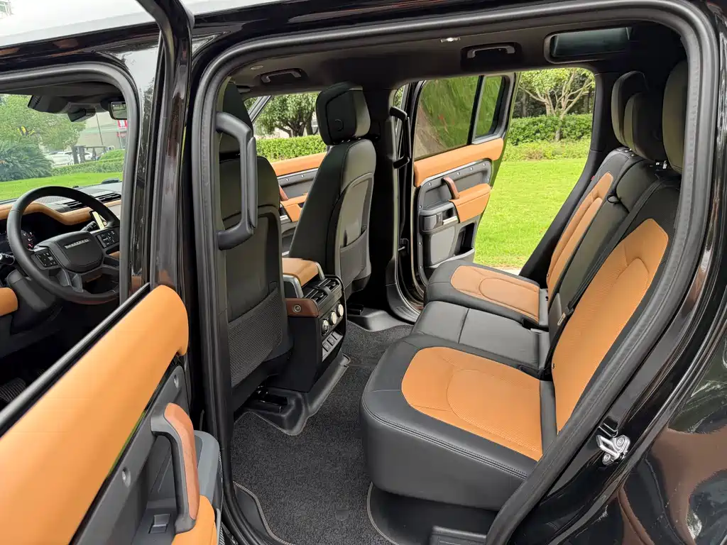 Land Rover Defender — фото 7