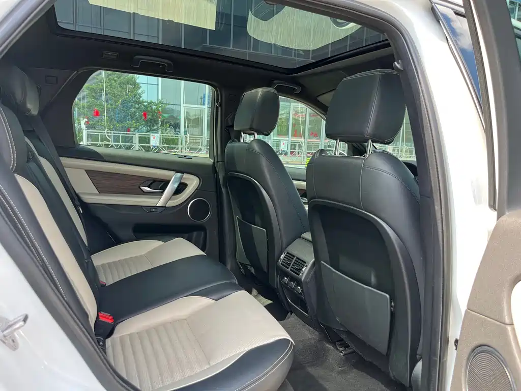Land Rover Discovery Sport — фото 17