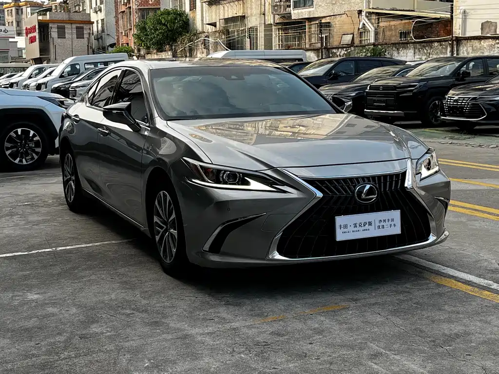 Lexus ES — фото 3