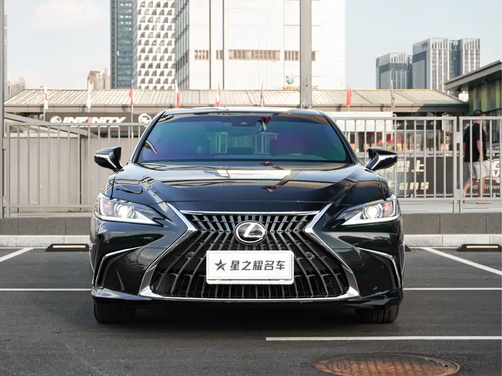 Lexus ES — фото 3