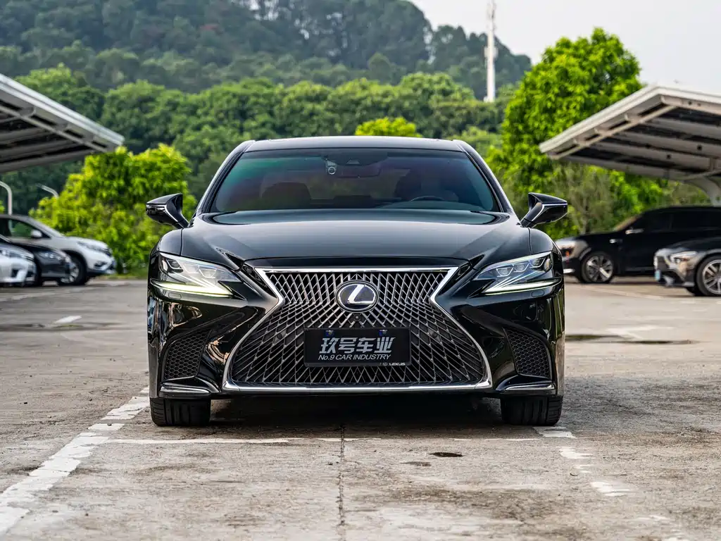 Lexus LS — фото 2