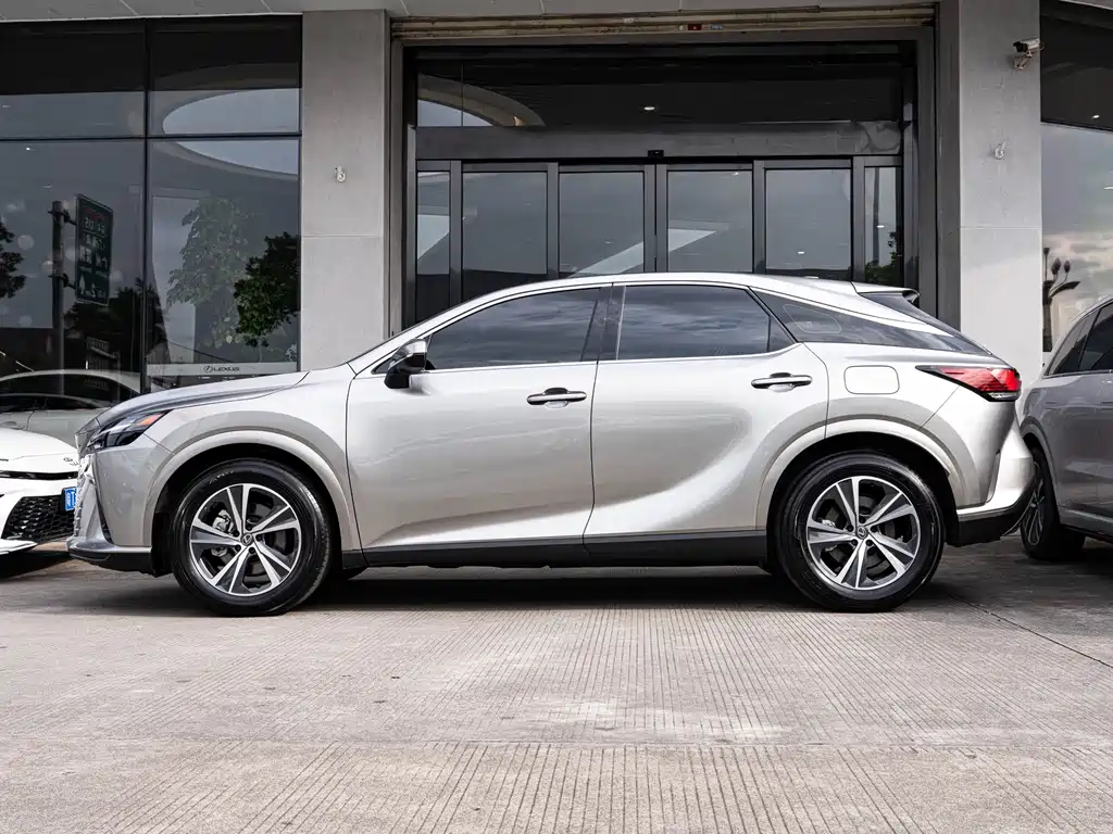 Lexus RX — фото 4