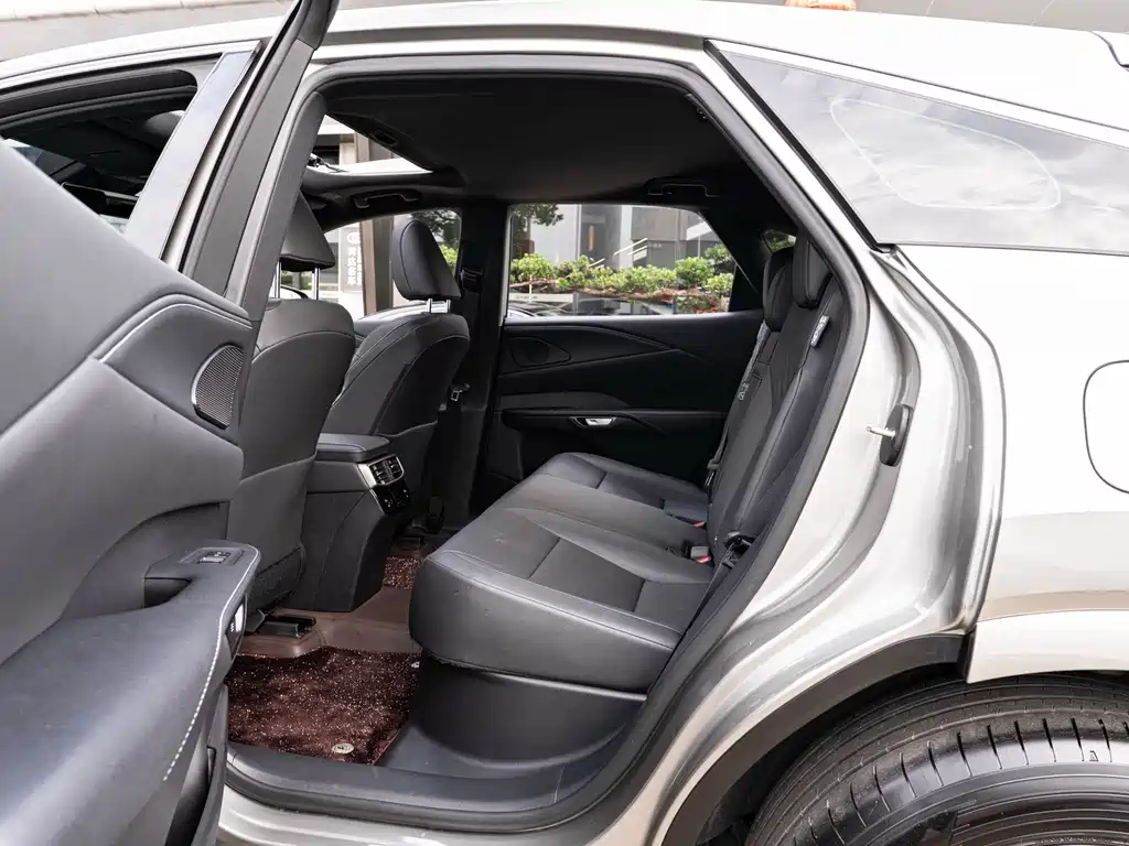 Lexus RX — фото 10