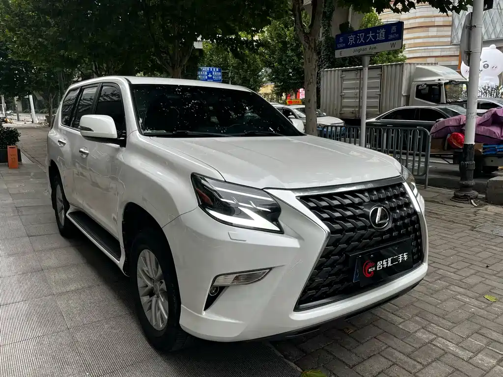 Lexus GX — фото 3