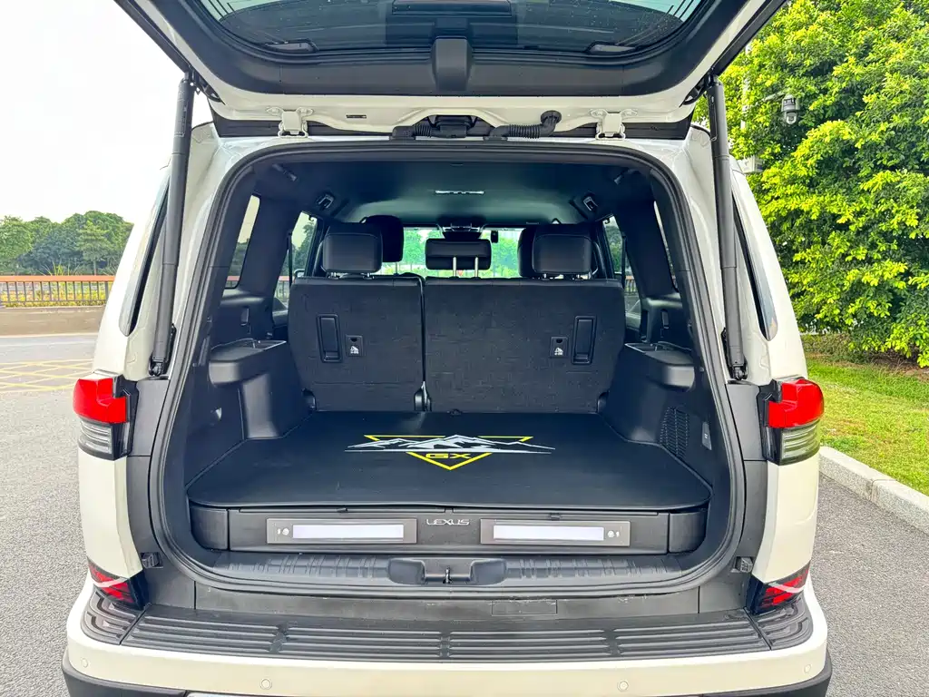Lexus GX — фото 10