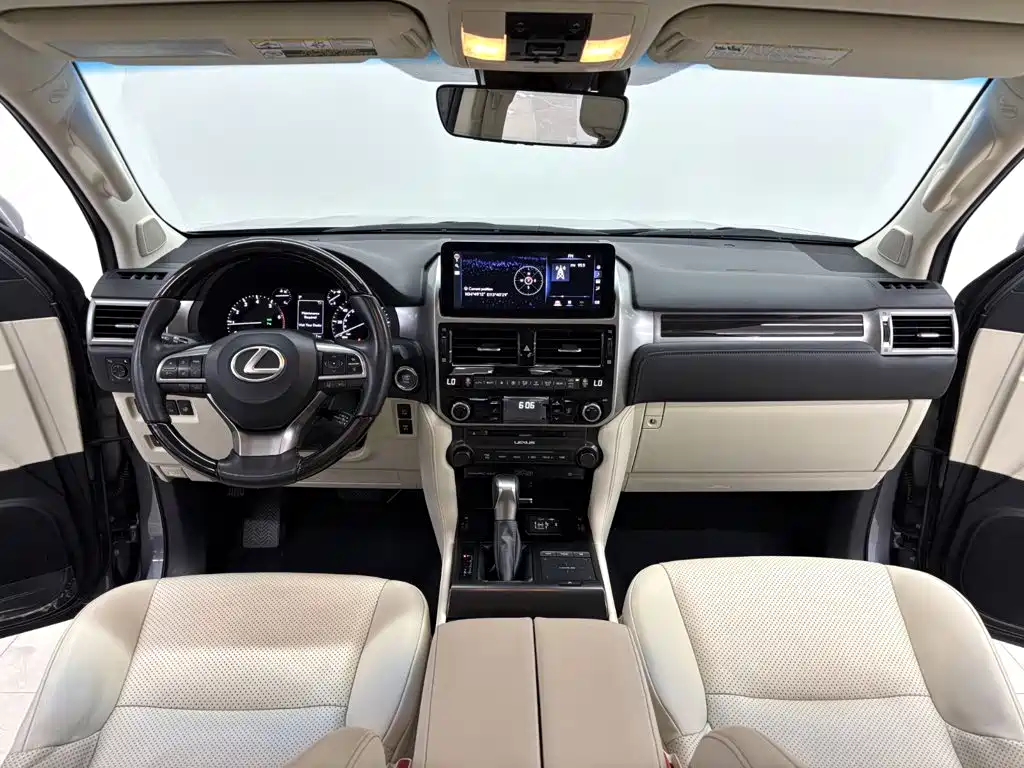 Lexus GX — фото 11