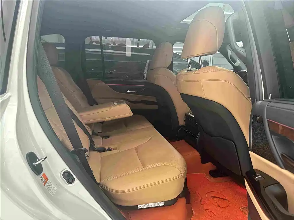 Lexus LX — фото 14