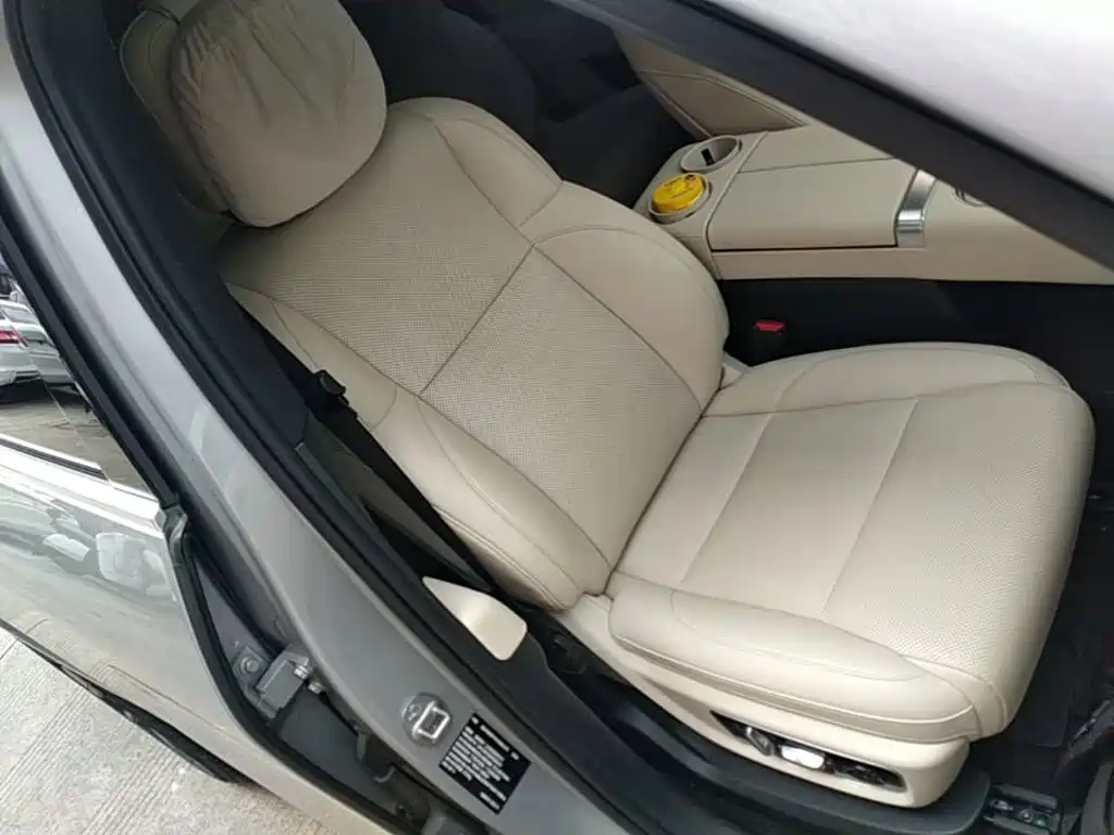 Li Auto Li L9 — фото 25