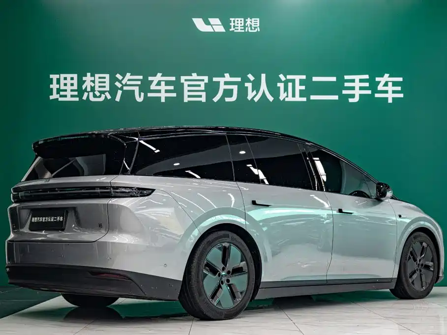 Li Auto Li i8 — фото 4