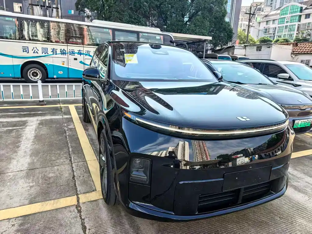 Li Auto Li L8