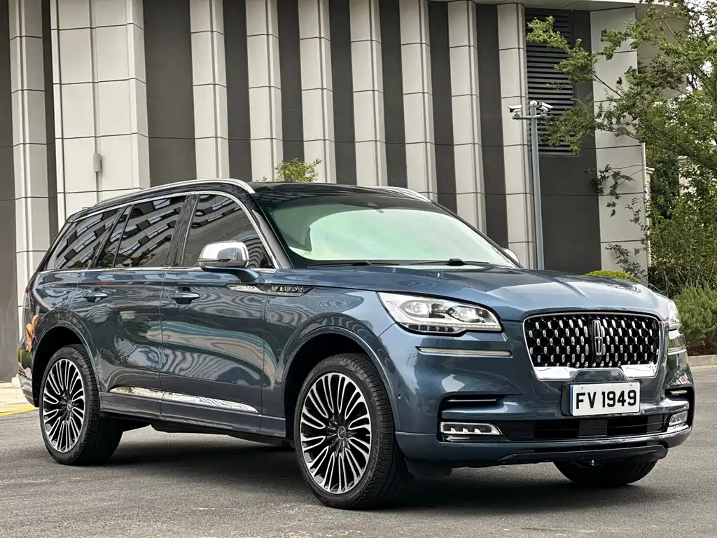 Lincoln Aviator — фото 3
