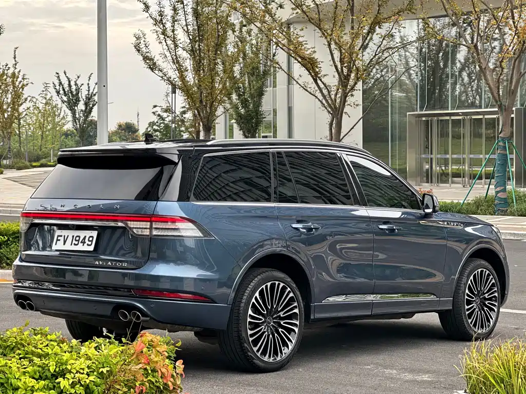 Lincoln Aviator — фото 5