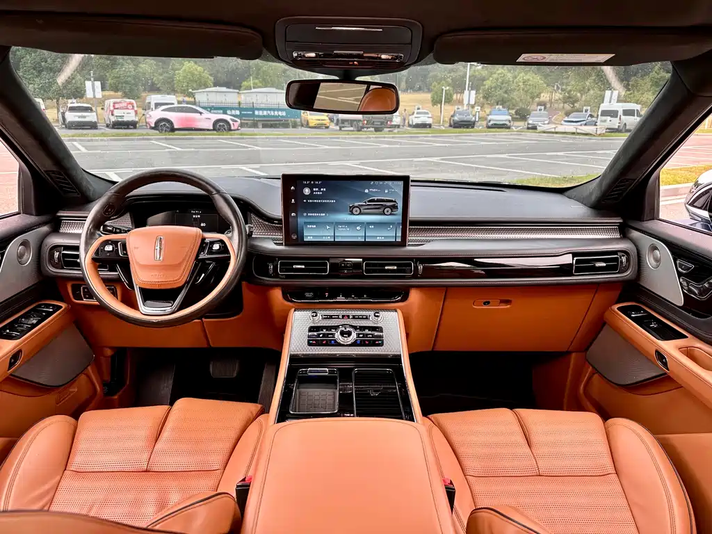 Lincoln Aviator — фото 10