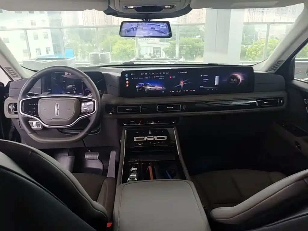 Lincoln Aviator — фото 10