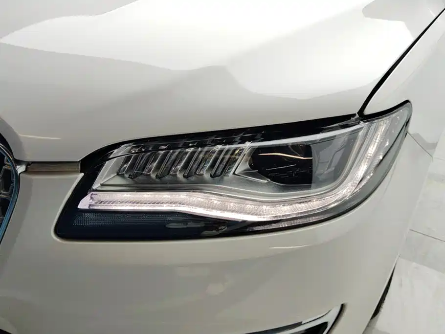 Lincoln MKZ — фото 5