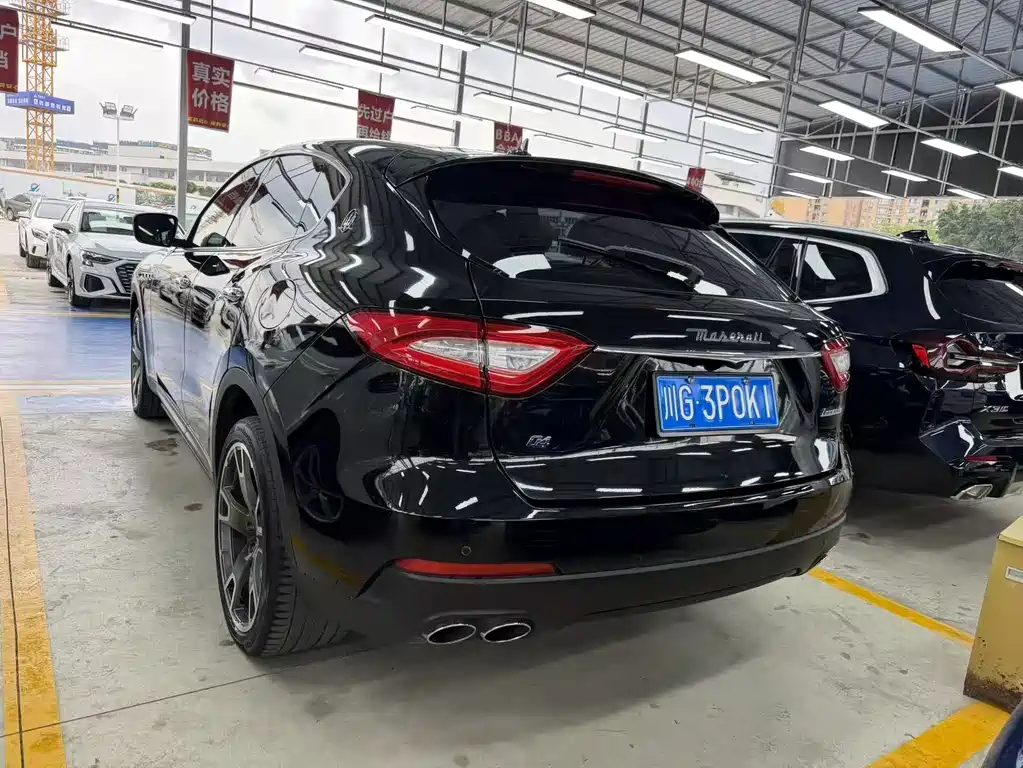 Maserati Levante — фото 10
