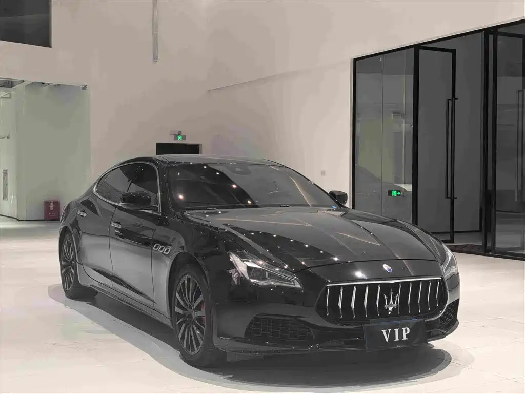 Maserati Quattroporte — фото 3