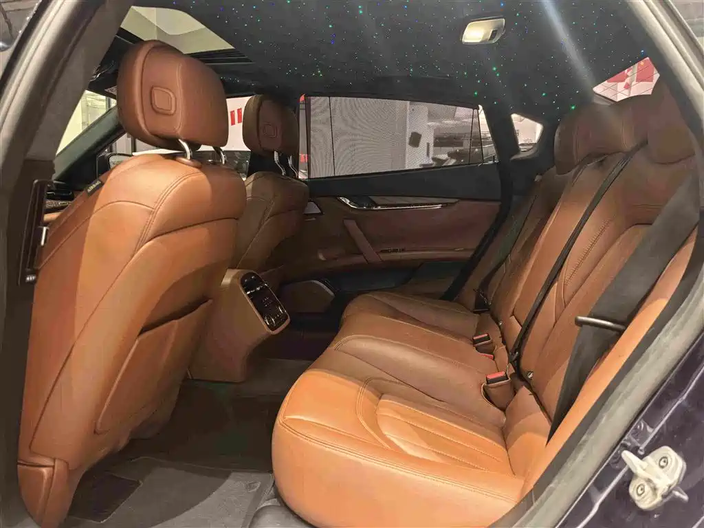 Maserati Quattroporte — фото 5
