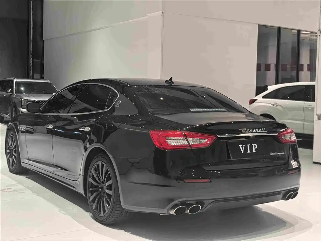 Maserati Quattroporte — фото 7