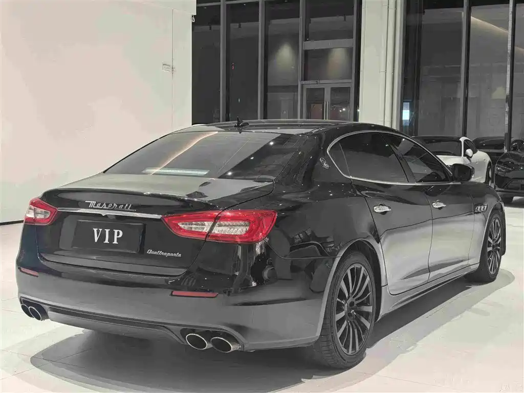Maserati Quattroporte — фото 9