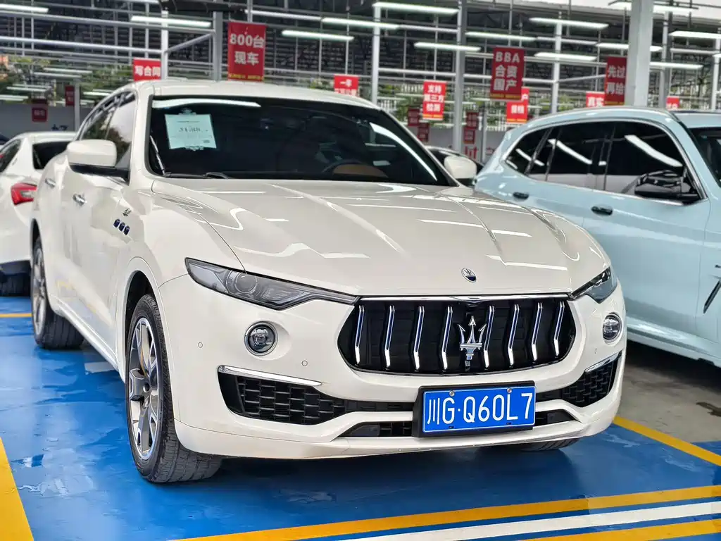 Maserati Levante — фото 3